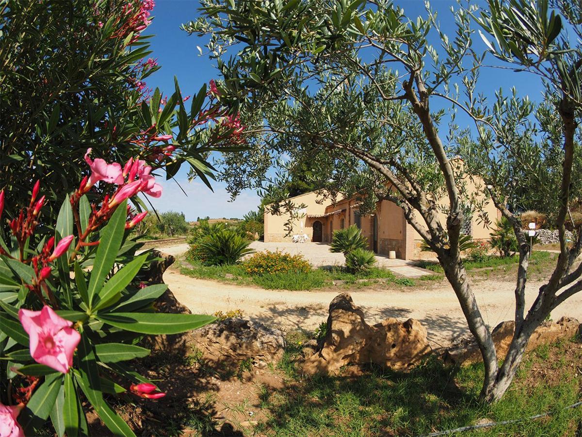 Agriturismo Il Drago Mirabella Imbaccari Exterior photo