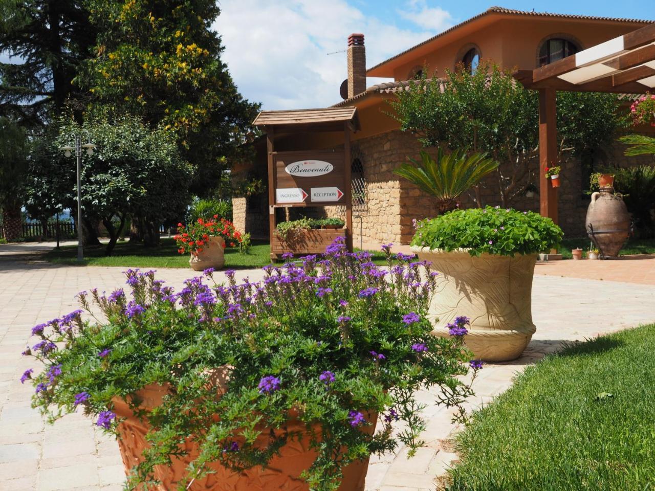 Agriturismo Il Drago Mirabella Imbaccari Exterior photo